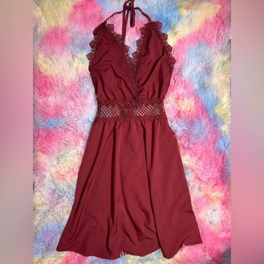 SHEIN | NWOT Small Burgundy Lace Open Back Dress